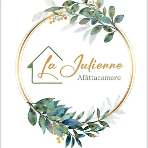  Affittacamere La Julienne